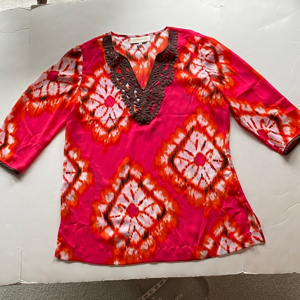 Jones New York Pink and Orange Blouse with Black Accents